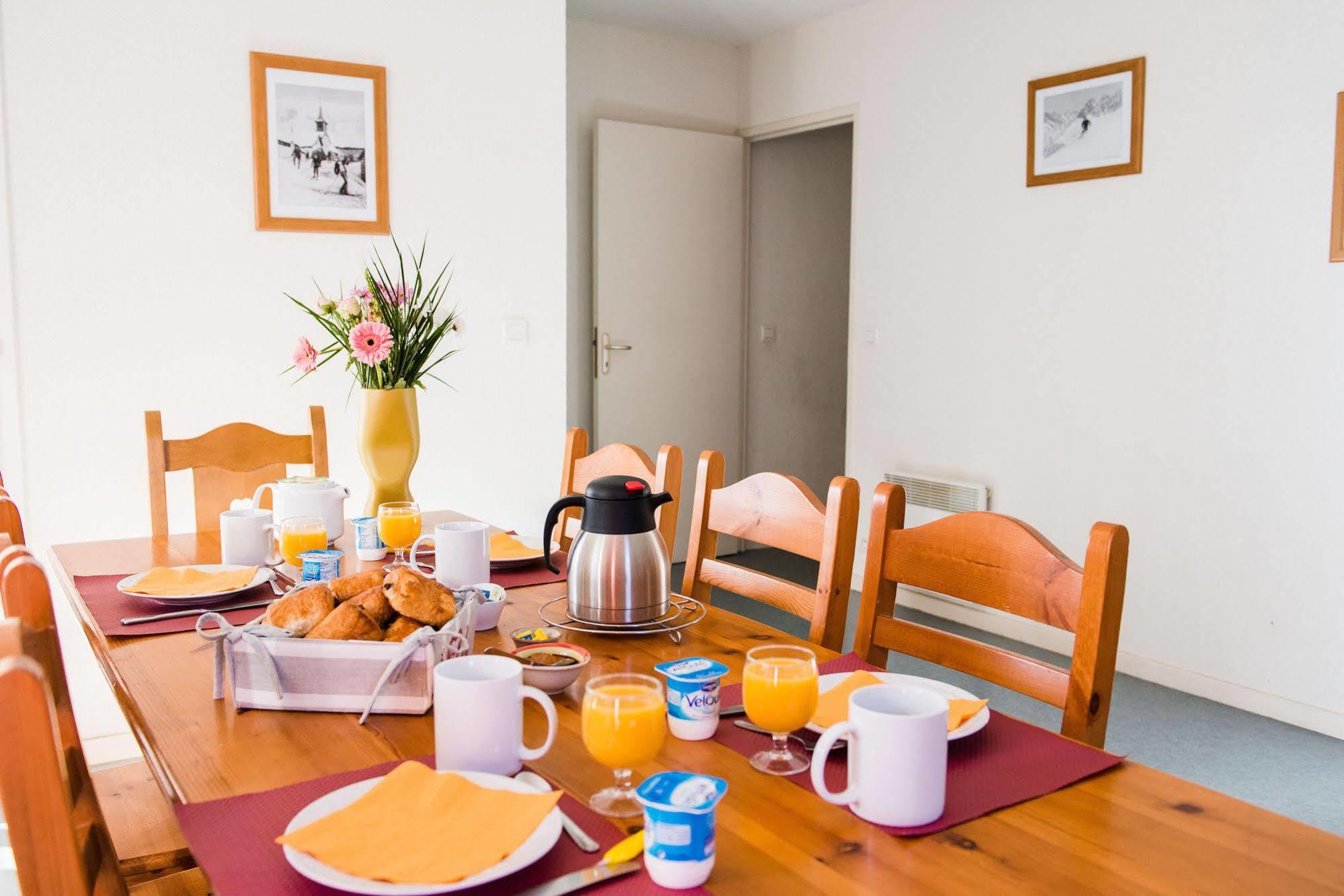 Plein Soleil Aparthotel 3*